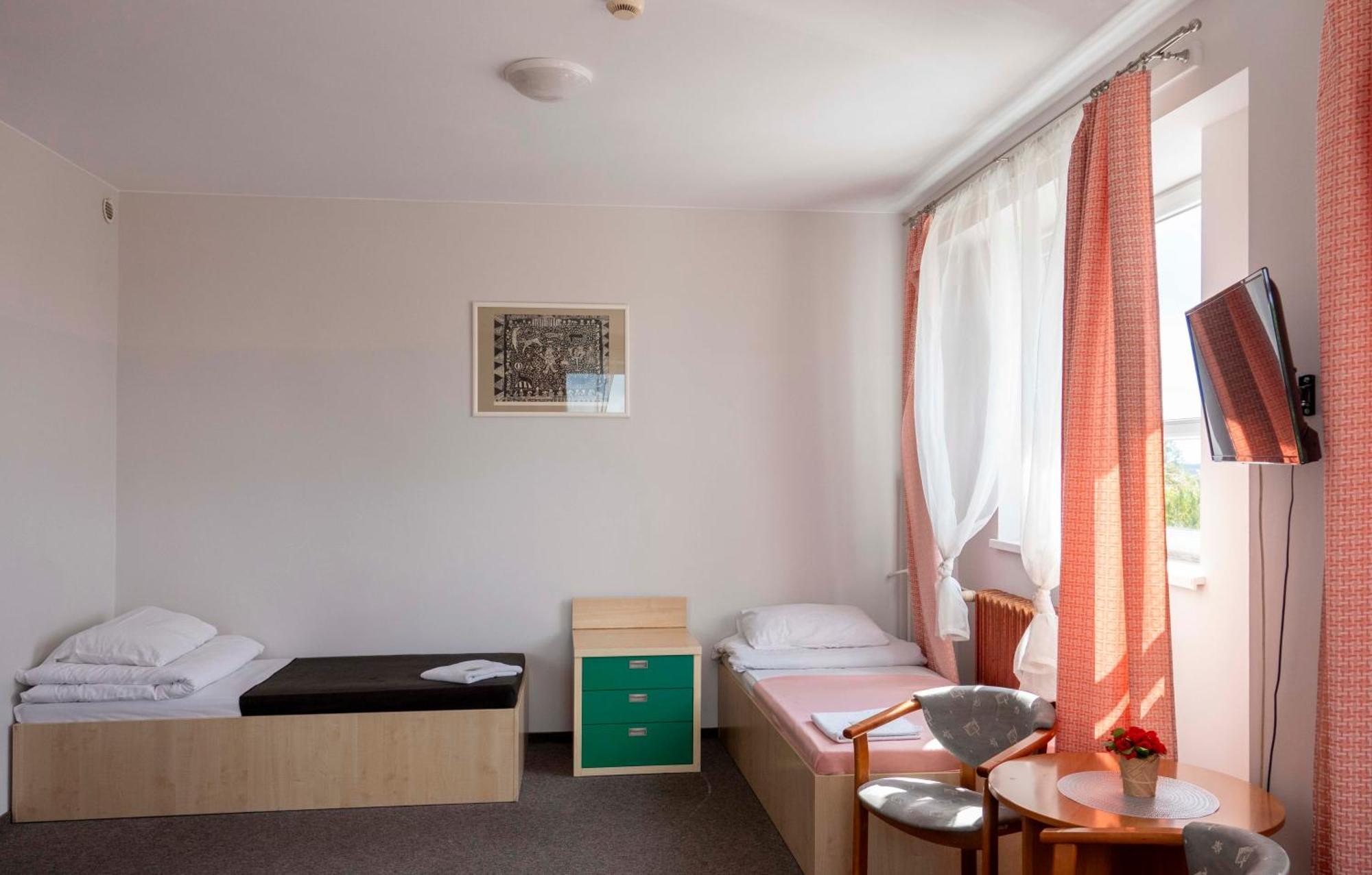 Sami Swoi Kutno Hostel Eksteriør bilde